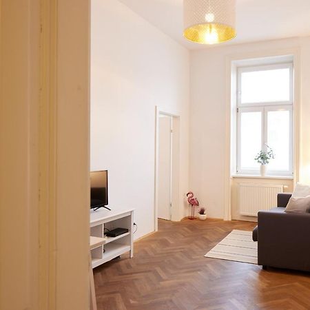Self-Check-In & Perfect Metro Connection I Apartment Vienna Exterior photo