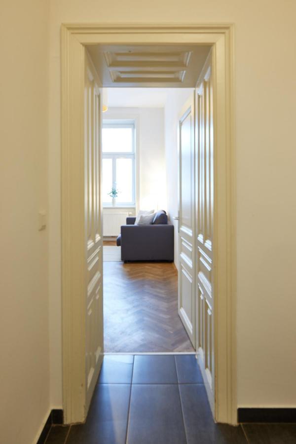 Self-Check-In & Perfect Metro Connection I Apartment Vienna Exterior photo
